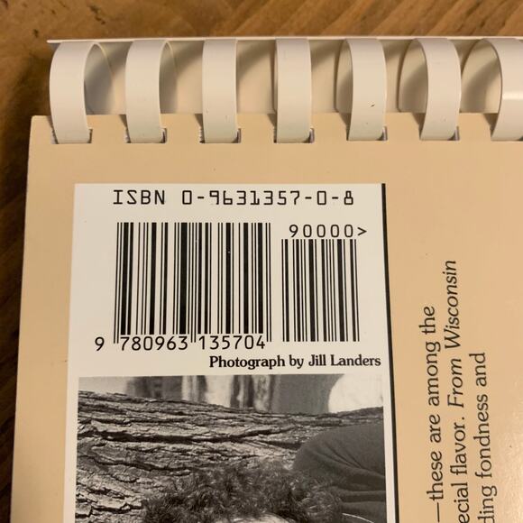 From Wisconsin: More Than a Cookbook Laurie & Debra Gluesing Plastic Comb 1991 - Picture 14 of 16